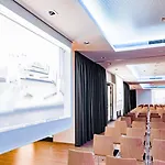 Ξενοδοχείο Friendly Cityhotel Oktopus 3*