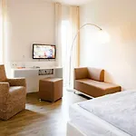 Friendly Cityhotel Oktopus Зигбург