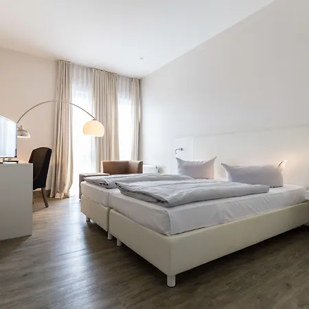 Friendly Cityhotel Oktopus 3*