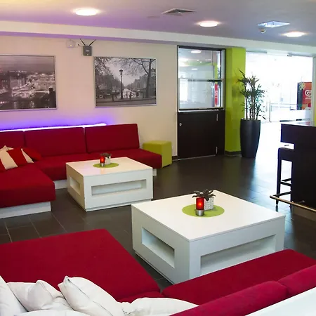 Friendly Cityhotel Oktopus 3*