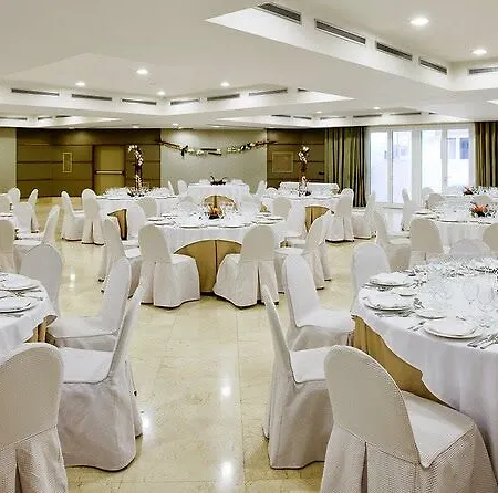 Отель Friendly Cityhotel Oktopus 3*