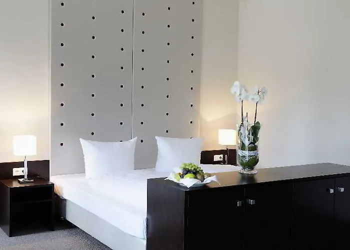 奥克图普斯友好城市酒店 3*