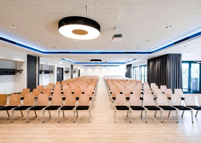 Ξενοδοχείο Friendly Cityhotel Oktopus 3*