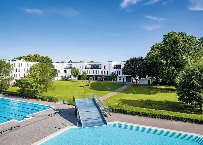 奥克图普斯友好城市酒店